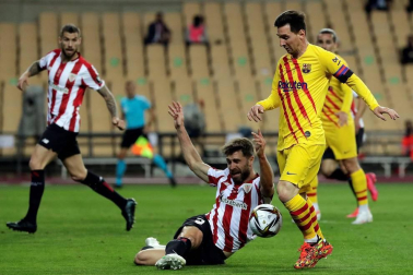 El FC Barcelona goleó (0-4) al Athletic Club este sábado en la final de la Copa del Rey celebrada en el Estadio de La Cartuja, una lucha sin rival para los azulgrana que salen campeones dos años después gracias al gran despliegue que lideraron Messi y De Jong.