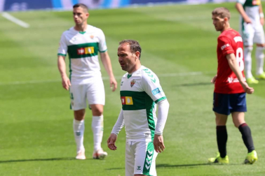 Imágenes del partido Osasuna-Elche disputado en El Sadar.