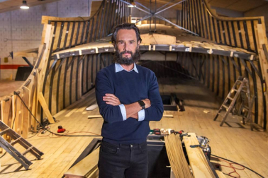 Coincidiendo con el quinto centenario de la primera vuelta al mundo en barco, Amazon Prime Video y Televisión Española preparan una serie, 'Sin límites', cuyo rodaje comienza en Navarra y que estará protagonizada por los actores Álvaro Morte, en el papel de Elcano, y el brasileño Rodrigo Santoro, en el de Magallanes.