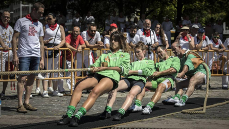 Imágenes del suplemento de Diario de Navarra publicado el domingo 25 de abril de 2021.
