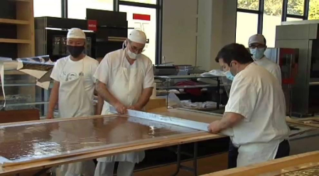 El Guernica más dulce, una tableta de chocolate que reproduce el cuadro de Picasso