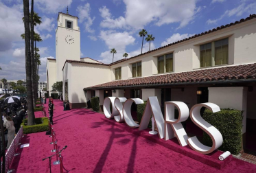 Galería de fotos de la alfombra roja de los Premios Oscar 2021