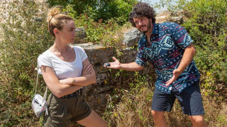 Marta Hazas y Xosé A. Touriñán vsitaron Navarra con el programa de La 2 y estuvieron en el Parque de los desvelados de Estella, en el cementerio de Extalar y en el Parque de la piedra de Leitza, junto a Iñaki perurena.