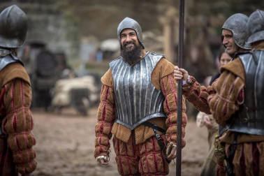 Imágenes del segundo día de rodaje de la serie 'Sin Límites' en Olite