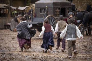 Imágenes del segundo día de rodaje de la serie 'Sin Límites' en Olite