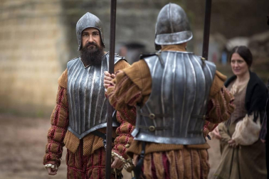 Imágenes del segundo día de rodaje de la serie 'Sin Límites' en Olite