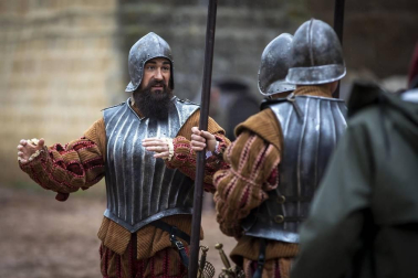 Imágenes del segundo día de rodaje de la serie 'Sin Límites' en Olite
