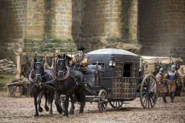 Imágenes del segundo día de rodaje de la serie 'Sin Límites' en Olite