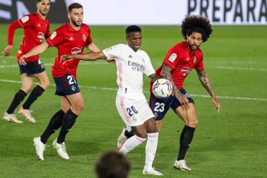 Imágenes del partido entre Real Madrid y Osasuna en el estadio Alfredo Di Stéfano.