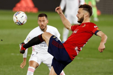 Imágenes del partido entre Real Madrid y Osasuna en el estadio Alfredo Di Stéfano.