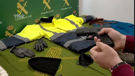 Vídeo: La Guardia Civil ha detenido a dos hombres que habían atracado dos bancos en Navarra y uno en Zaragoza