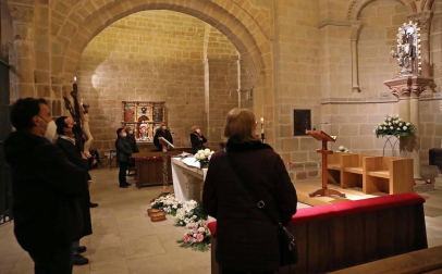 Ujué ha celebrado este domingo, día 2 de mayo, cinco eucaristías en las que se han repartido los pueblos que, en un contexto normal, hubieran peregrinado hasta el santuario.