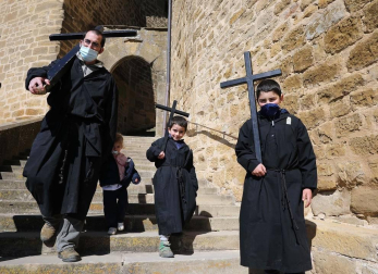 Ujué ha celebrado este domingo, día 2 de mayo, cinco eucaristías en las que se han repartido los pueblos que, en un contexto normal, hubieran peregrinado hasta el santuario.