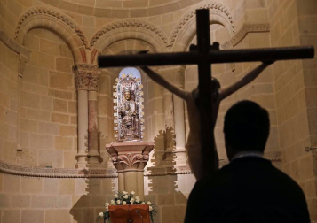 Ujué ha celebrado este domingo, día 2 de mayo, cinco eucaristías en las que se han repartido los pueblos que, en un contexto normal, hubieran peregrinado hasta el santuario.