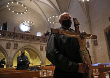 Ujué ha celebrado este domingo, día 2 de mayo, cinco eucaristías en las que se han repartido los pueblos que, en un contexto normal, hubieran peregrinado hasta el santuario.