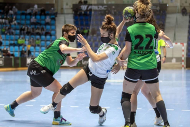 Final del play-off de Primera Nacional Femenino disputada en el Pabellón Anaitasuna