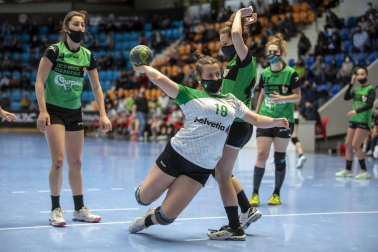 Final del play-off de Primera Nacional Femenino disputada en el Pabellón Anaitasuna