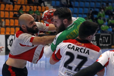 El Helvetia Anaitasuna venció de forma clara al Fertiberia Puerto Sagunto (33-28) y volvió a ganar tras cuatro derrotas consecutivas.