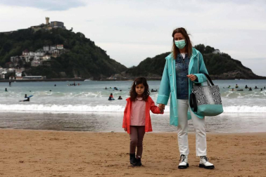 El primer día sin cierre perimetras tras el fin del estado de alarma, San Sebastián y Zarautz se confirmaron como dos de los destinos predilectos para los navarros