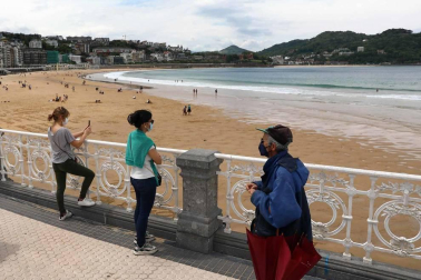 El primer día sin cierre perimetras tras el fin del estado de alarma, San Sebastián y Zarautz se confirmaron como dos de los destinos predilectos para los navarros