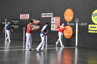 El vízcaino y el navarro se impusieron a Peña y Albisu por 22-7 en el frontón Bizkaia