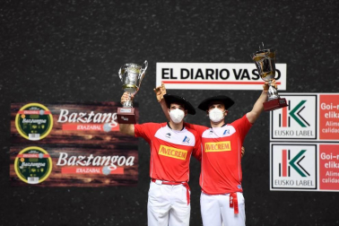 El vízcaino y el navarro se impusieron a Peña y Albisu por 22-7 en el frontón Bizkaia