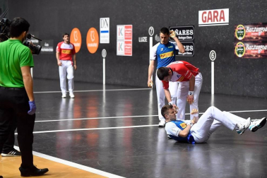 El vízcaino y el navarro se impusieron a Peña y Albisu por 22-7 en el frontón Bizkaia