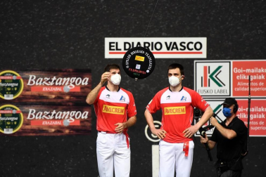 El vízcaino y el navarro se impusieron a Peña y Albisu por 22-7 en el frontón Bizkaia
