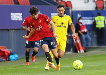 Osasuna-Cádiz en directo: sigue la narración minuto a minuto