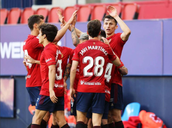 Imágenes del encuentro correspondiente a la Jornada 36 de LaLiga Santander disputado en el estadio de El Sadar