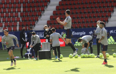 Imágenes del encuentro correspondiente a la Jornada 36 de LaLiga Santander disputado en el estadio de El Sadar