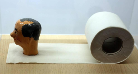 Muestra de la Fundación Joan Brossa en el Pabellón de Mixtos de la Ciudadela con el legado del artista catalán.