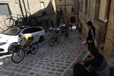 La etapa se disputó este viernes, 14 de mayo, con salida en Pamplona y llegada a Pamplona, La cubana Arlenis Sierra se impuso en la meta de Sancho el Fuerte.