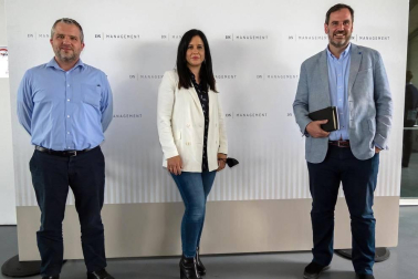 Fotos de evento de presentación del nuevo DN Management en Estella