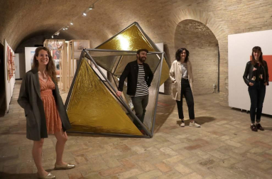 Fotografías de la exposición 'Repensar la periferia' que se expone hasta el 27 de junio en el Pabellón de Mixtos de la Ciudadela de martes a sábado de 11.30 a 13.30 horas y de 18 a 20.30 horas; los domingos únicamente en horario de mañana.