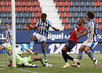 Galería de fotos del partido disputado en El Sadar entre Osasuna y la Real Sociedad, último partido de la temporada 2020-2021