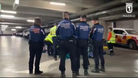 Fallece un aficionado del Atlético durante las celebraciones al chocar en un aparcamiento