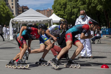 Galería de fotos del Campeonato de España de patinaje de velocidad júnior y senior disputado en el circuito del Antoniutti, en Pamplona