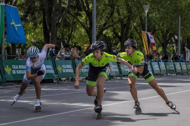 Galería de fotos del Campeonato de España de patinaje de velocidad júnior y senior disputado en el circuito del Antoniutti, en Pamplona
