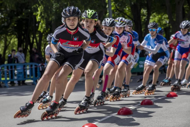 Galería de fotos del Campeonato de España de patinaje de velocidad júnior y senior disputado en el circuito del Antoniutti, en Pamplona