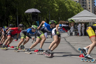 Galería de fotos del Campeonato de España de patinaje de velocidad júnior y senior disputado en el circuito del Antoniutti, en Pamplona