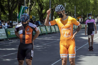 Galería de fotos del Campeonato de España de patinaje de velocidad júnior y senior disputado en el circuito del Antoniutti, en Pamplona