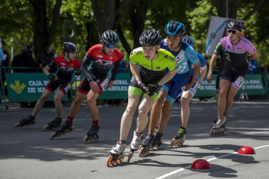 Galería de fotos del Campeonato de España de patinaje de velocidad júnior y senior disputado en el circuito del Antoniutti, en Pamplona