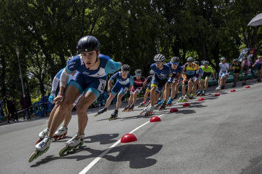 Galería de fotos del Campeonato de España de patinaje de velocidad júnior y senior disputado en el circuito del Antoniutti, en Pamplona