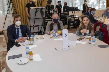 El expresidente de Telefónica dio una charla bajo el título "España 5.0. Hacia un nuevo modelo de reindustrialización" durante la jornada de DN Management celebrada este martes, 25 de mayo, en el hotel Tres Reyes de Pamplona.