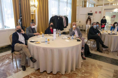 El expresidente de Telefónica dio una charla bajo el título "España 5.0. Hacia un nuevo modelo de reindustrialización" durante la jornada de DN Management celebrada este martes, 25 de mayo, en el hotel Tres Reyes de Pamplona.