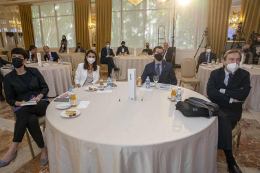 El expresidente de Telefónica dio una charla bajo el título "España 5.0. Hacia un nuevo modelo de reindustrialización" durante la jornada de DN Management celebrada este martes, 25 de mayo, en el hotel Tres Reyes de Pamplona.