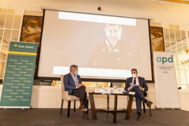 Bajo el epígrafe de 'Empresa, salud y deporte: aliados en el terreno de juego' y con la colaboración de Caja Rural de Navarra, la APD ha celebrado este jueves una jornada en el Hotel Tres Reyes de Pamplona.