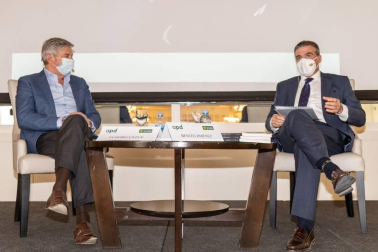 Bajo el epígrafe de 'Empresa, salud y deporte: aliados en el terreno de juego' y con la colaboración de Caja Rural de Navarra, la APD ha celebrado este jueves una jornada en el Hotel Tres Reyes de Pamplona.