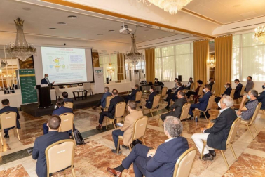 Bajo el epígrafe de 'Empresa, salud y deporte: aliados en el terreno de juego' y con la colaboración de Caja Rural de Navarra, la APD ha celebrado este jueves una jornada en el Hotel Tres Reyes de Pamplona.